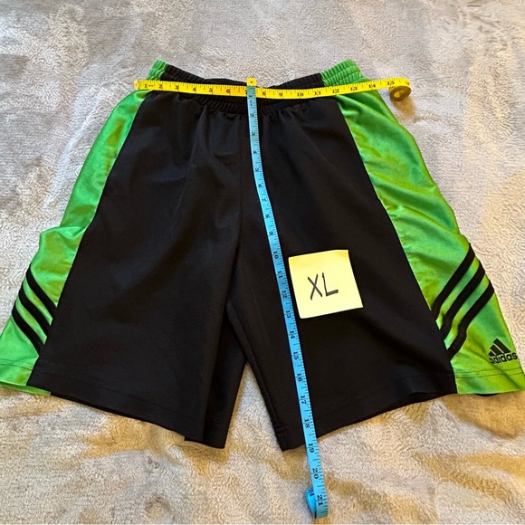 Adidas black green mens athletic shorts Size XL - Picture 9 of 9